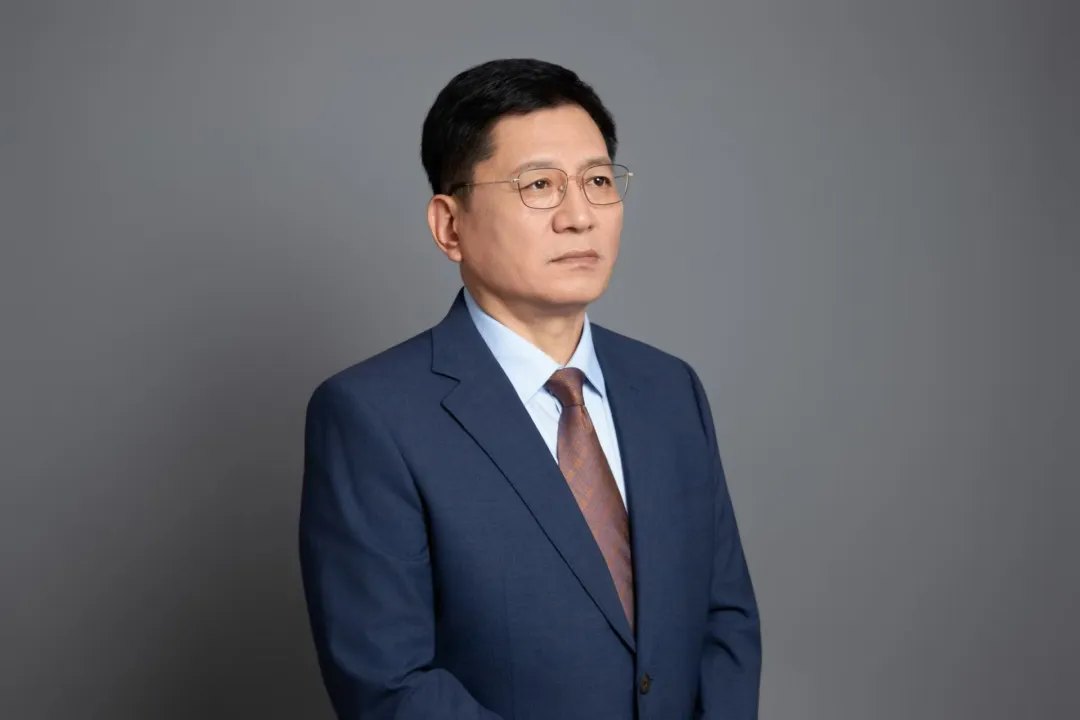 A股一家医药公司突然终止港股上市！董事长回应：港股扎堆排队，等待时间太长了
